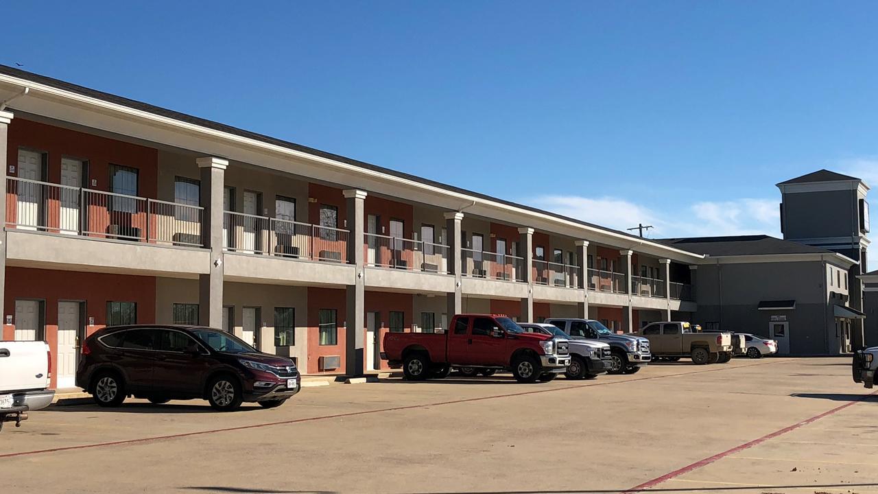 Executive Inn And Suites Joaquin Eksteriør bilde